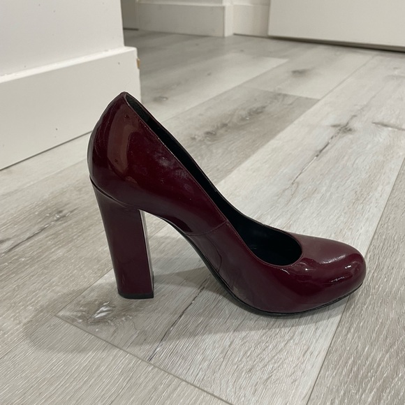 Rodo glossy red shoes, size 36.5 W - Picture 2 of 3
